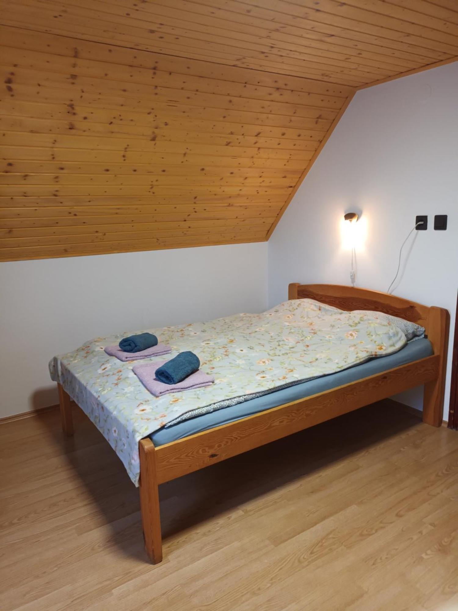 Keknefelejcs Vendeghaz Apartment Tapolca Ngoại thất bức ảnh